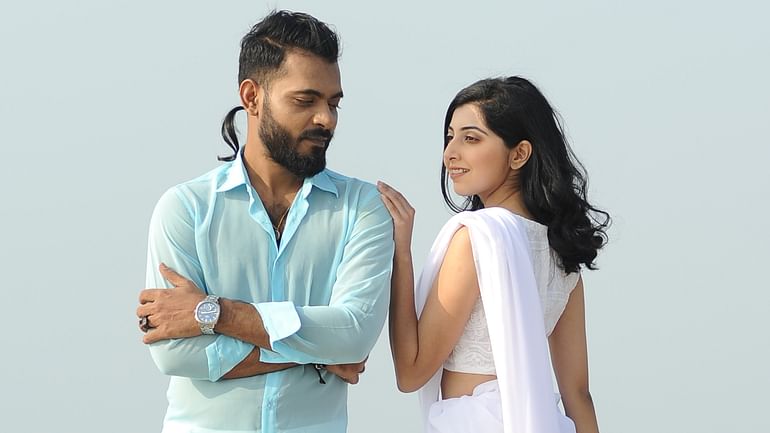 রুমী ও পড়শী ৬ বছর পর