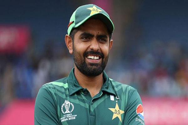 বাবর যেমন অস্ট্রেলিয়ার বোলারদের চোখে