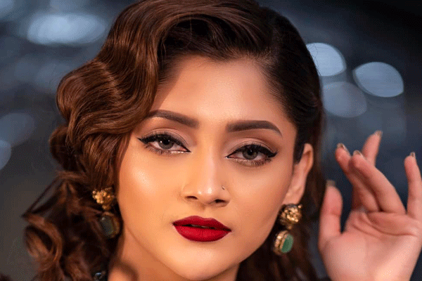 প্লাস্টিক সার্জারি নিয়ে মুখ খুললেন পূজা চেরি
