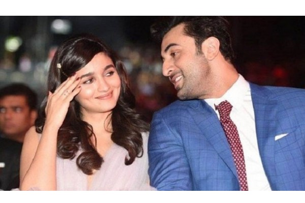 রণবীরের বিশেষ মুহূর্ত ক্যামেরাবন্দি করেন আলিয়া