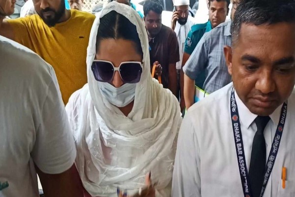 অসুস্থ হয়ে আদালত ছাড়লেন পরীমনি
