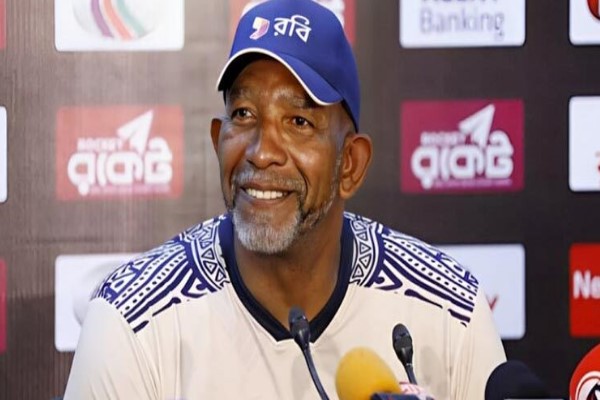 প্রথম টেস্টের আত্মবিশ্বাস ২য় টেস্টে কাজে লাগাতে চান সিমন্স