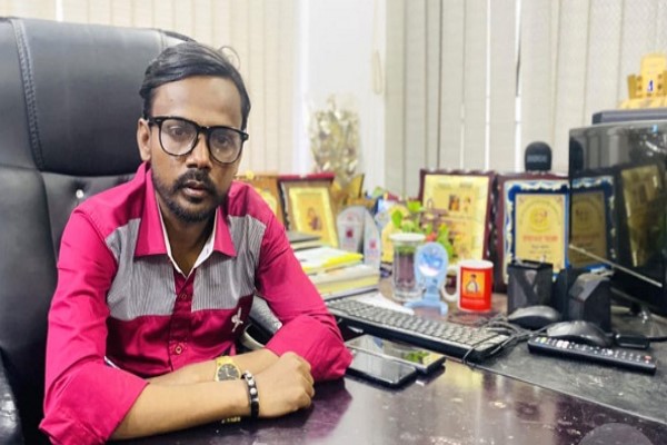 তালাকের নোটিশ পেয়ে আত্মহত্যার ঘোষণা
