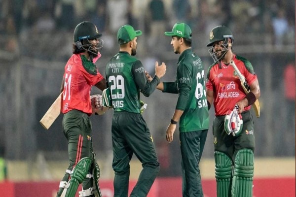 বাংলাদেশ-পাকিস্তানের অঘোষিত সেমিফাইনাল আজ