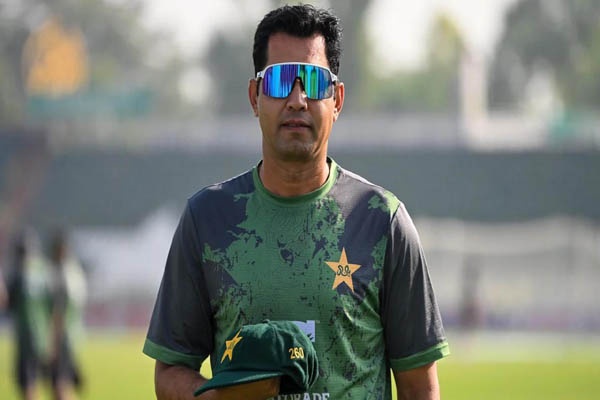 ৩৯ বছর বয়সে ক্রিকেটারের অভিষেক