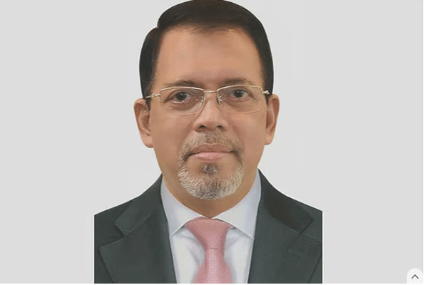 ফরমান আর চৌধুরীকে অপসারণ