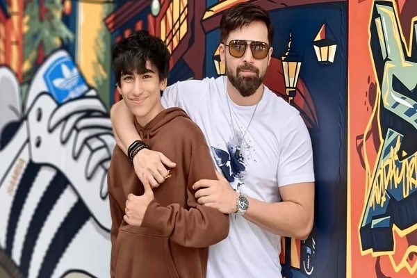 ইমরানের চুমু কাণ্ডে স্কুলে হাসির খোরাক ছেলে