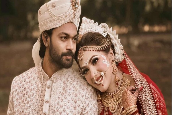 আবারও বিয়ে করলেন সংগীতশিল্পী পূজা

