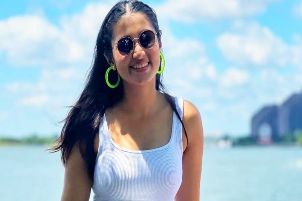 চমকে দিলেন ফারিণ