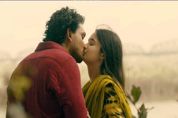 সেই দৃশ্য নিয়ে মুখ খুললেন ঐশী