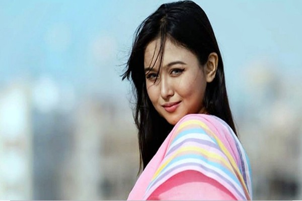 কয়েক শতবার ফোন করে হত্যার হুমকি