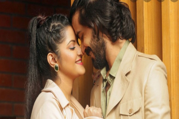 রাজের সঙ্গে বিচ্ছেদের কারণ জানালেন পরীমনি