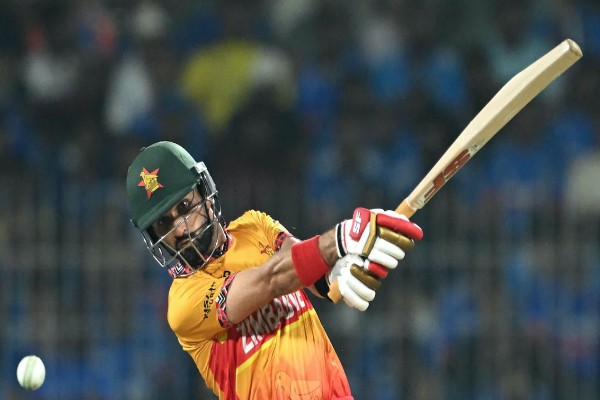 ইতিহাসের পাতায় জিম্বাবুয়ের সিকান্দার রাজা