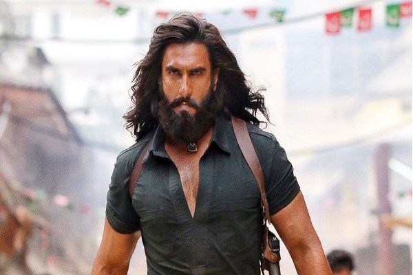 বিদ্বেষ ছড়াচ্ছে ধুরন্ধর টু