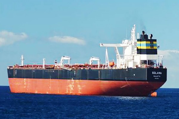 জরুরিভিত্তিতে ১ লাখ টন ডিজেল, ২ কার্গো এলএনজি কিনছে সরকার