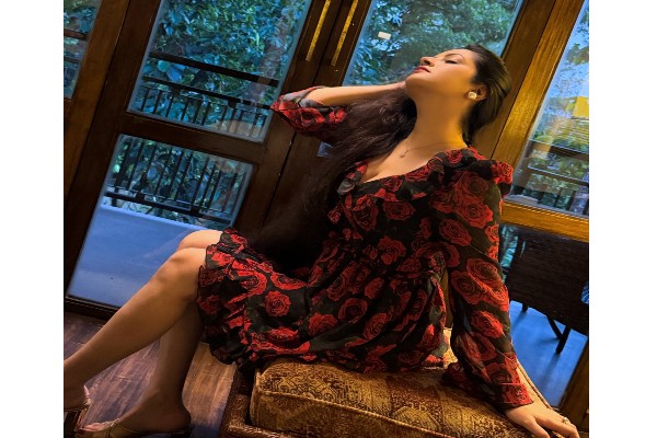 রহস্যময়ী লুকে পরীমণি