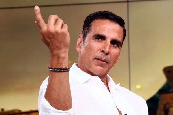 নবম পেরোতেই তিনবার ফেল করেন অক্ষয়