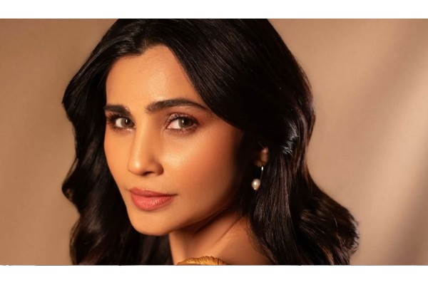 নারী সফল হলেই তার পেছনে পুরুষের হাত খোঁজা সমাজের ব্যাধি