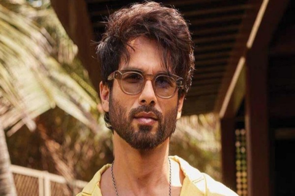 একাধিক বক্সঅফিস ব্যর্থতার পর সিদ্ধান্তে পরিবর্তন