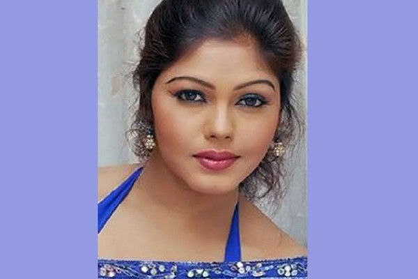 আরমান–মুক্তি প্যানেলে কেন? মুখ খুললেন অভিনেত্রী নাসরিন