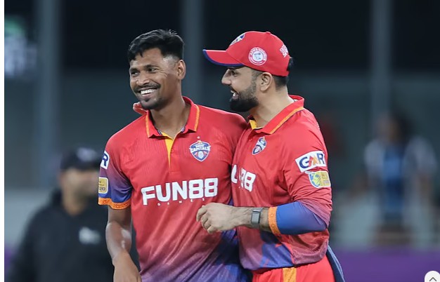 মোস্তাফিজকে ধরে রাখল দল, বাদ পড়লেন সাকিব ও তাসকিন