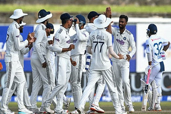 শেষ দিনে ভারতের চাই ৬ উইকেট, শ্রীলঙ্কার প্রয়োজন ২৮৮ রান