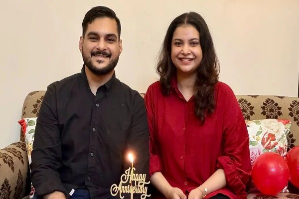 অতীত ভুলে দ্বিতীয় সংসারে সুখী শবনম ফারিয়া