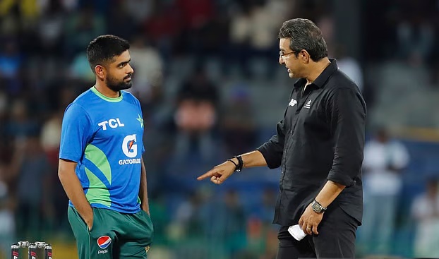 ‘কিছুই জানলে না, অধিনায়ক হয়ে কী করছিলে?’ বাবরকে আকরাম