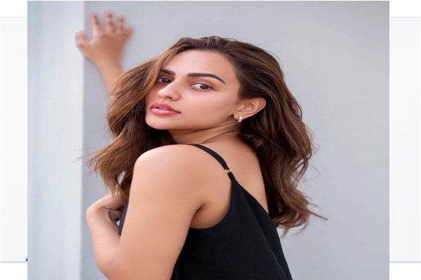 মেকআপ ছাড়া নুসরাত ফারিয়া, মুগ্ধ ভক্তরা
