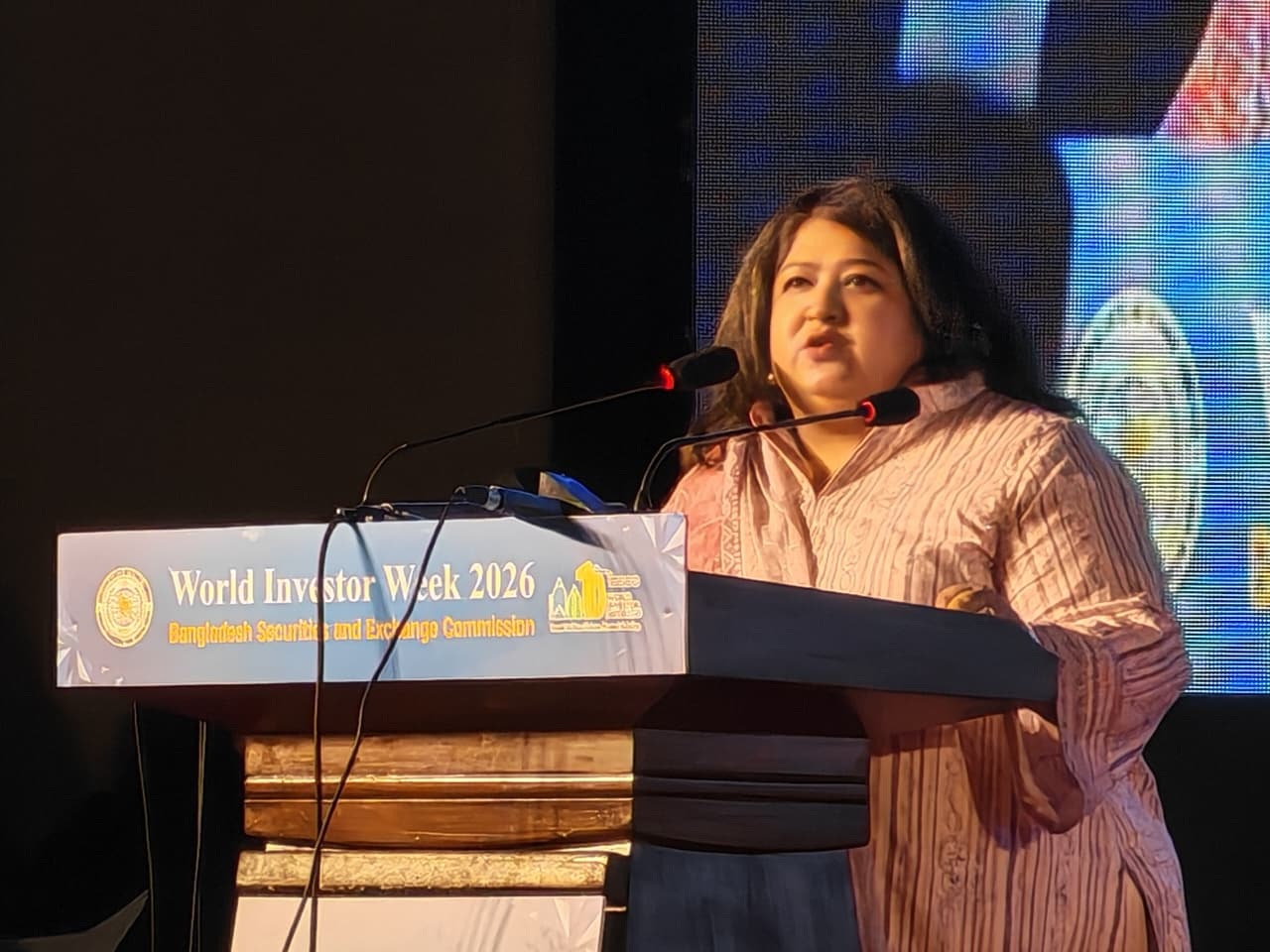 বীমা খাত হতে পারে শেয়ারবাজারের বড় বিনিয়োগকারী