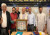 প্রধান উপদেষ্টার কাছে ছয়টি নতুন ডিজাইনের নোটের ছবি হস্তান্তর