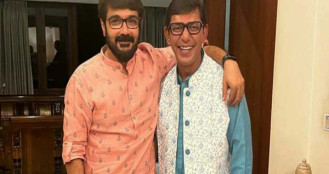 বয়সে ছোট হলে চঞ্চলের পায়ে হাত দিয়ে প্রণাম করতাম