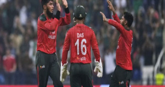 বাংলাদেশ এখন তাকিয়ে শ্রীলঙ্কার দিকে
