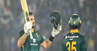 বড় স্কোর গড়েও হারলো ভারত