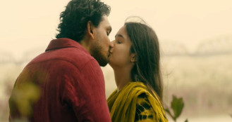 সেই দৃশ্য নিয়ে মুখ খুললেন ঐশী