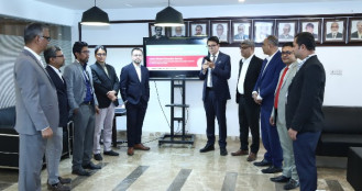 ডিএসইর ইনফরমেশন হেল্প ডেস্ক উদ্বোধন
