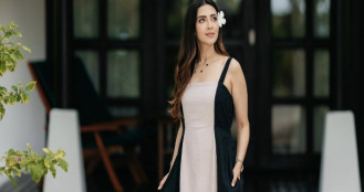 নজর কাড়লেন মিম