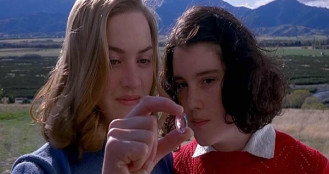 মেয়েদের প্রতিও টান ছিল টাইটানিক নায়িকার!