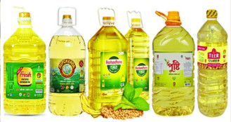 রয়ে গেছে সয়াবিন তেলের সংকট