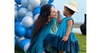 মাতৃত্বের ভালোবাসা প্রকাশ করলেন পরীমণি
