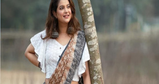 স্বামীকে নিয়ে অভিজ্ঞতা শেয়ার শবনম ফারিয়ার