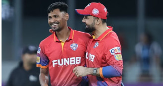 মোস্তাফিজকে ধরে রাখল দল, বাদ পড়লেন সাকিব ও তাসকিন