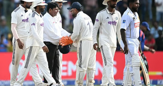 দিনুশার ব্যাটে ভারতের জয় হাতছাড়া, কলম্বো টেস্ট ড্র