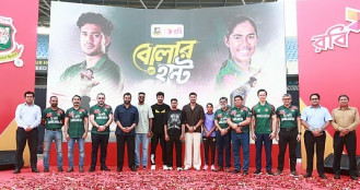 রবি বোলার হান্টে এবার সুযোগ নারী ক্রিকেটারদেরও