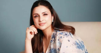 সন্তানকে রেখে কাজে যাওয়ার দিন টানা তিন ঘণ্টা কেঁদেছিলেন পরিণীতি